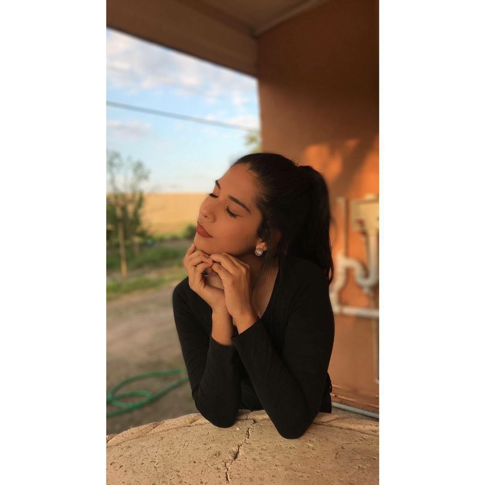 Meet your Posher, Alondra